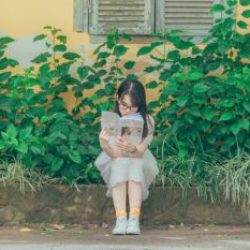 book-child-daytime-1196338